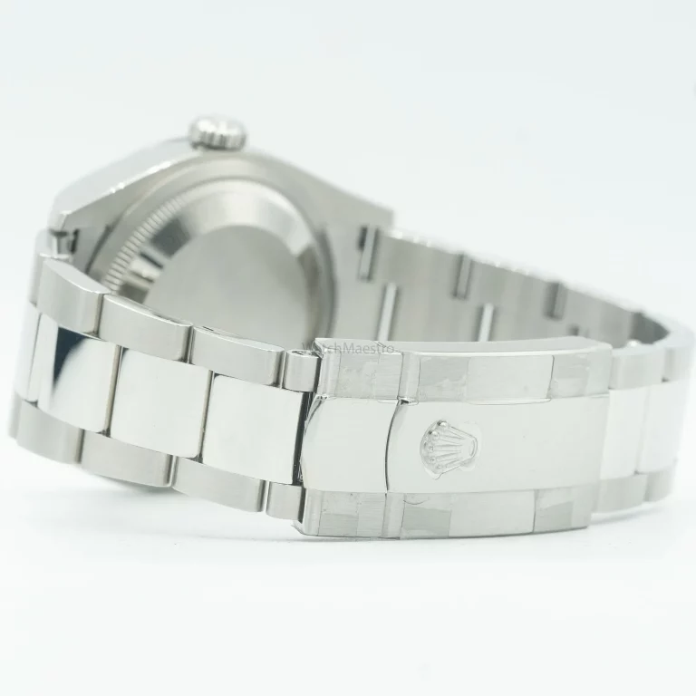 Rolex Datejust 36 Black Dial Oyster bracelet Smooth bezel