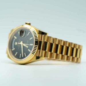 Rolex Day Date 40 Yellow Gold Black Motif dial