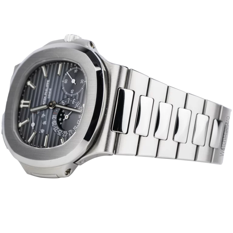 Patek Philippe Nautilus 5712 Steel 2