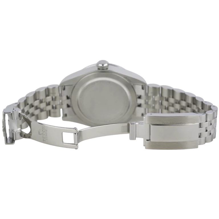 Tudor BlackBay 39mm Burgundy (9)