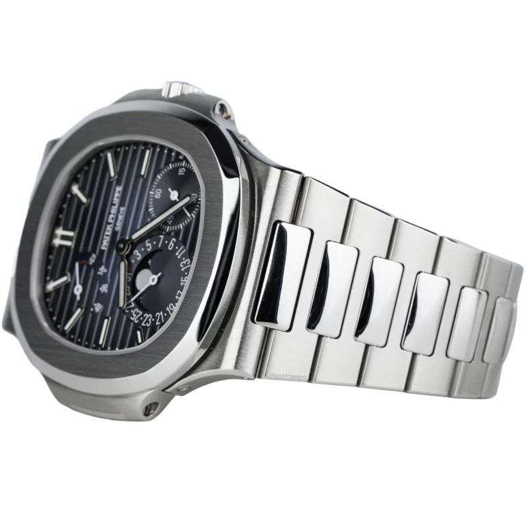 Patek Philippe Nautilus 5712 Steel (3)
