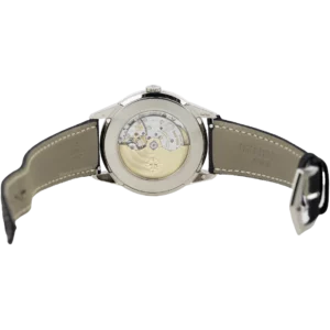 Patek Philippe Calatrava 5226G 6